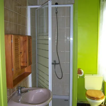 Edelweiss Hotel *